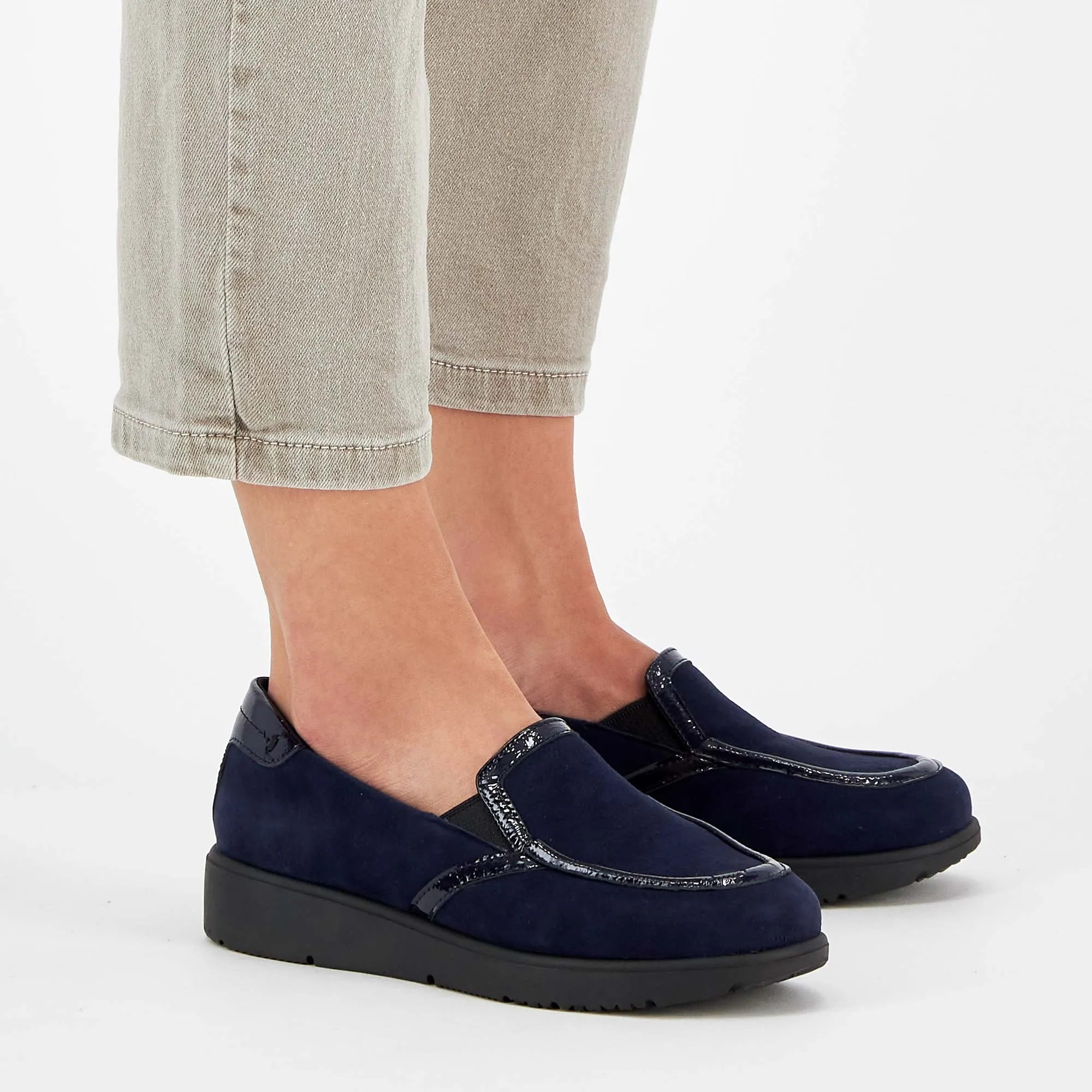 GILLY SLIP ON -Scholl