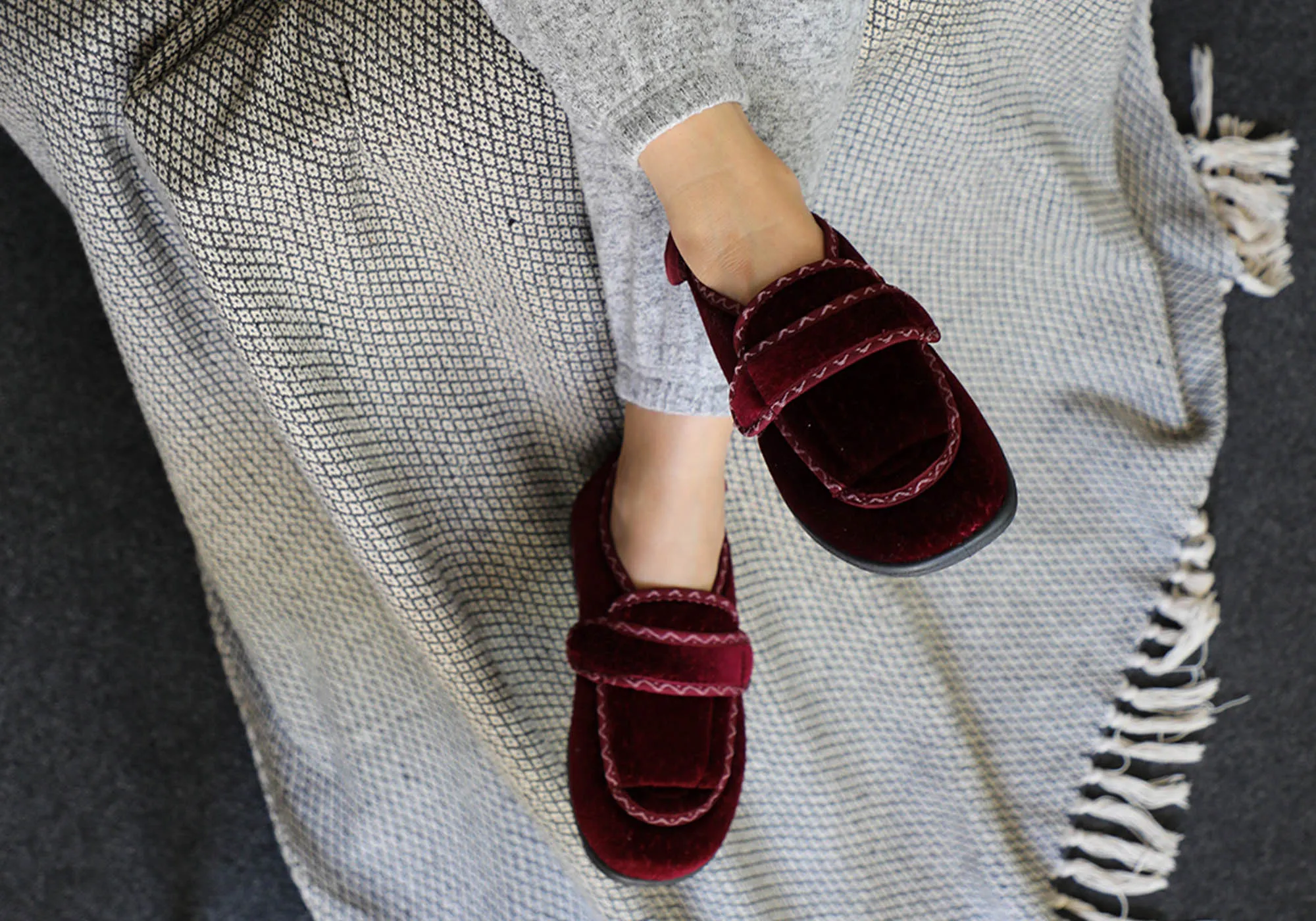 Homyped Alex 2 Womens Supportive Wide Width Slippers