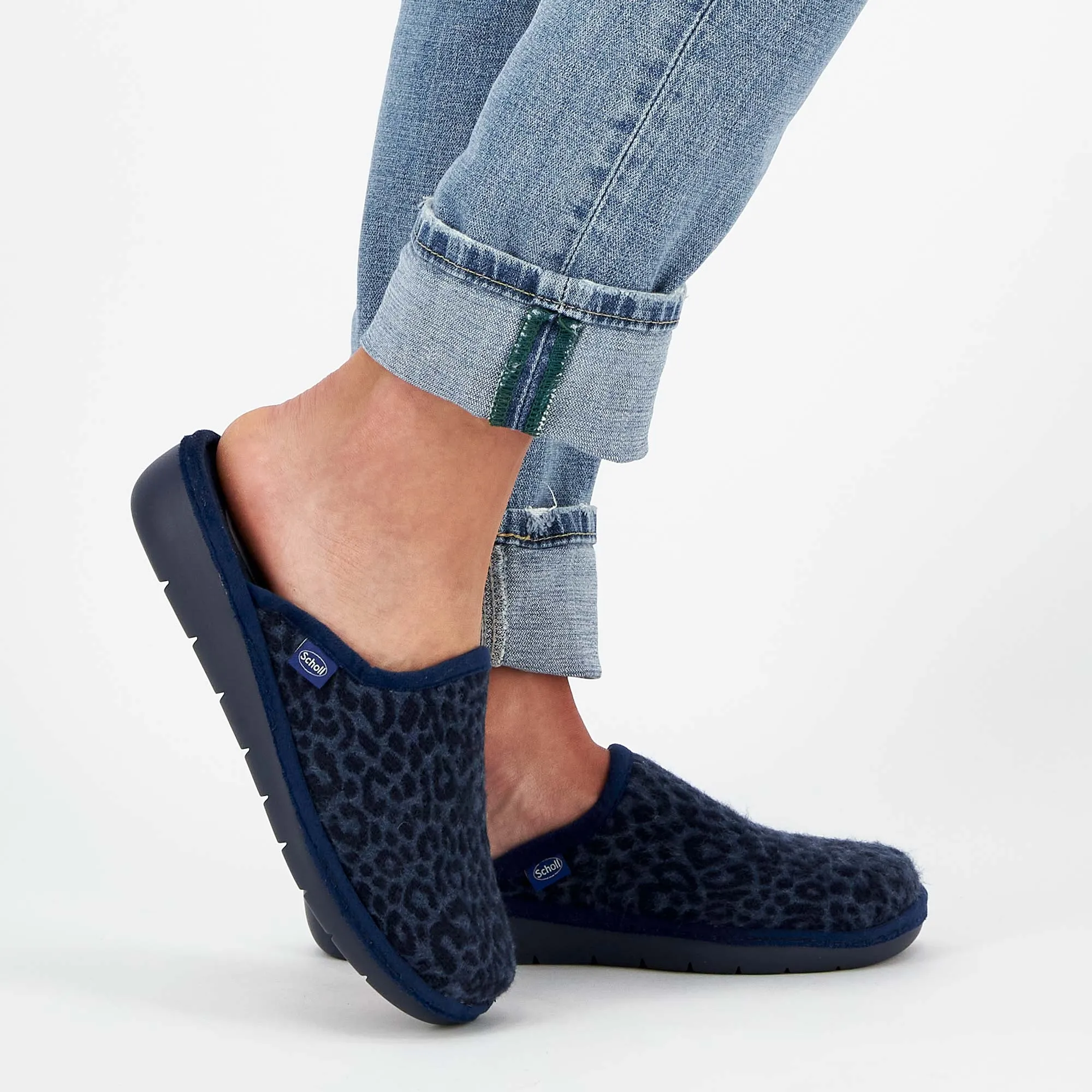 LAUREN -Scholl