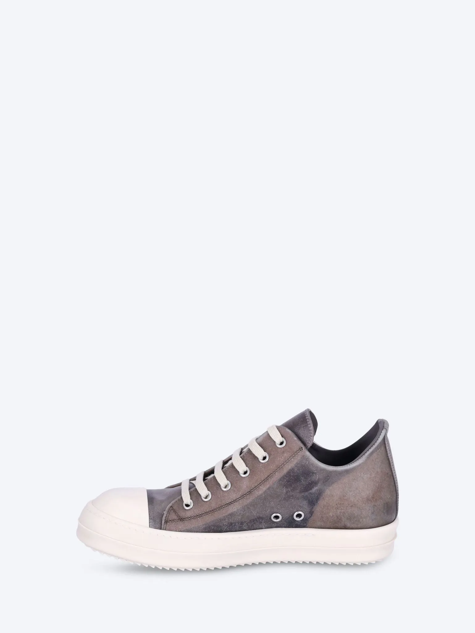 Leather low sneakers
