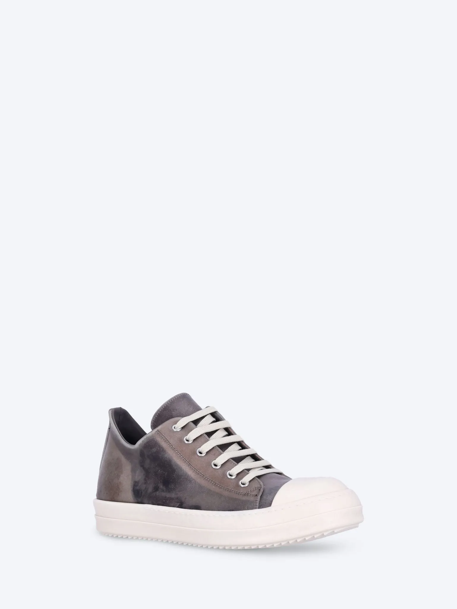Leather low sneakers