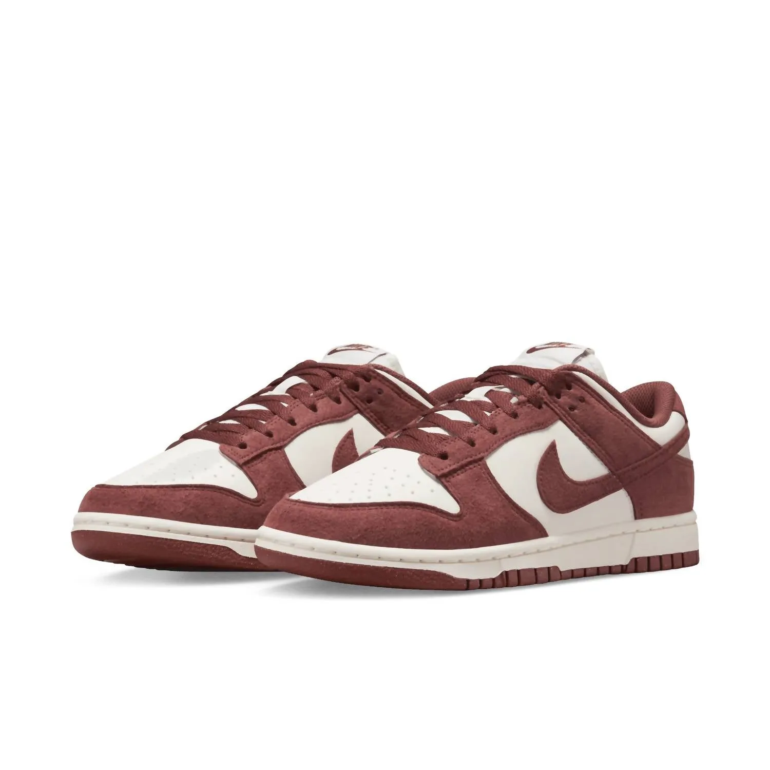 Women's Dunk Low Sneakers In Red Sepia